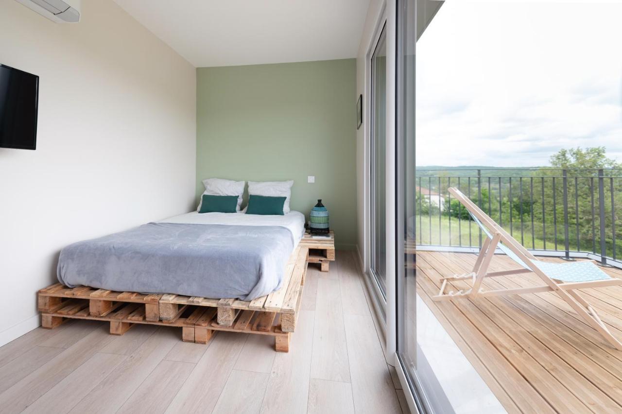 Lot En Dock 3 Logements Atypiques Et Ecologiques En Vallee De La Dordogne Souillac Exterior photo
