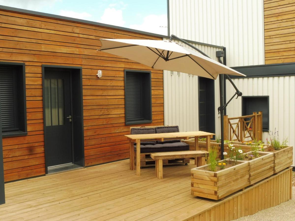 Lot En Dock 3 Logements Atypiques Et Ecologiques En Vallee De La Dordogne Souillac Exterior photo